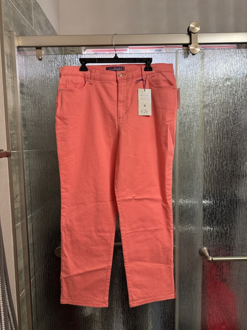 Gloria Vanderbilt pink jeans
